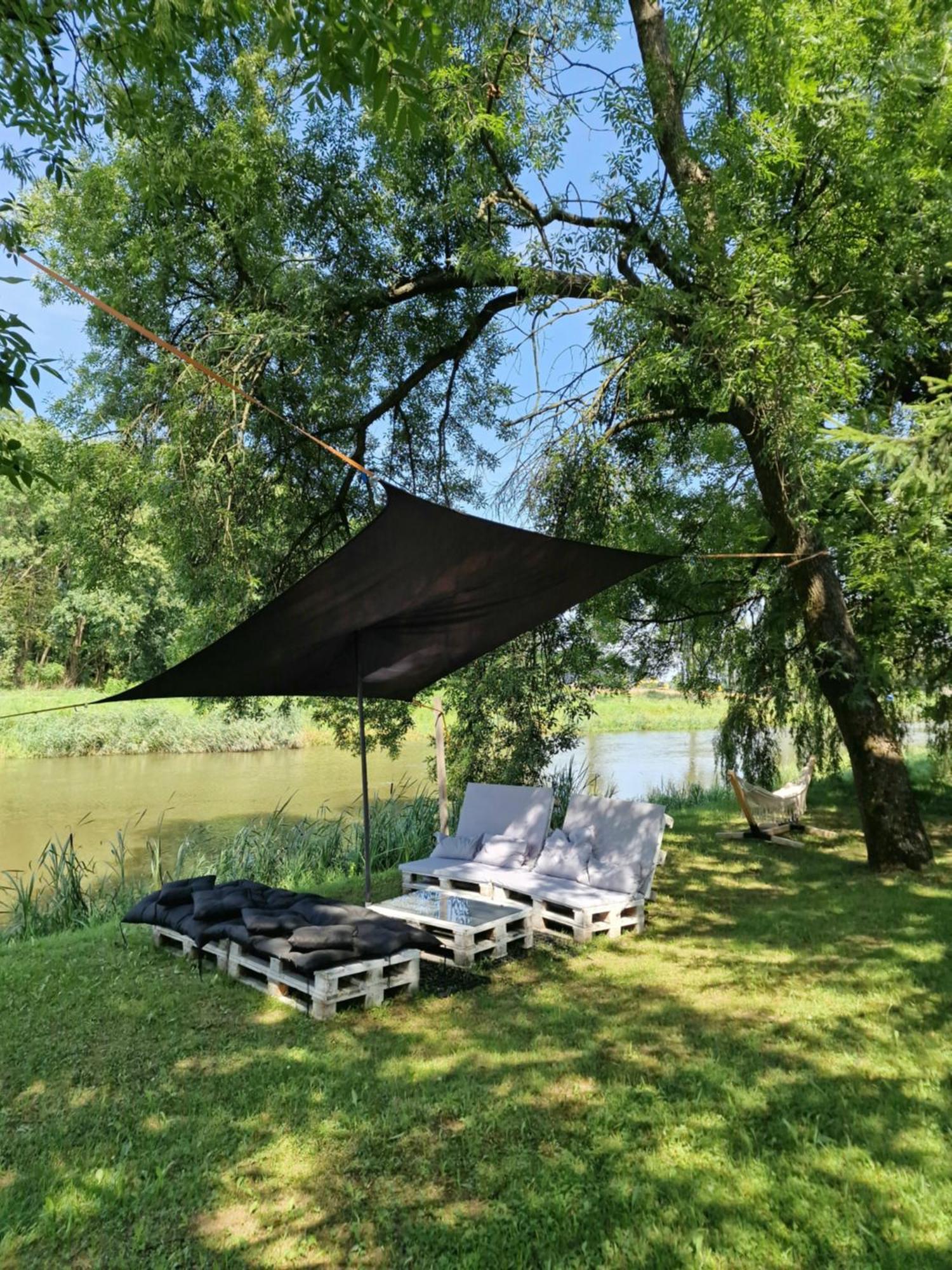 Noclegi Nad Woda Brzeznica  Extérieur photo
